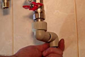 Зворотний клапан для водонагрівача