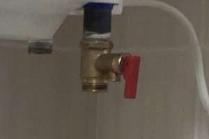 Зворотний клапан для водонагрівача