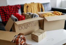 Що не варто жертвувати благодійним магазинам: 7 речей, які вони не приймуть (і що робити натомість)